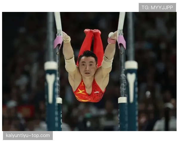 体操国家队员邹敬园提着一袋菜走进老旧楼道,这张赛场面孔和菜篮子的反差笑死我 体操国家队员邹敬园提着一袋菜走进老旧楼道,这张赛场面孔和菜篮子的反差笑死我